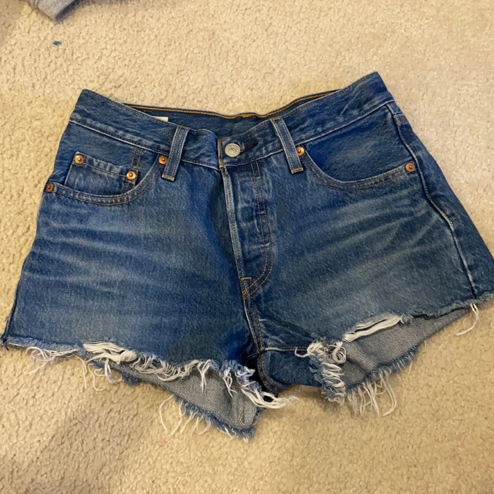 Levis